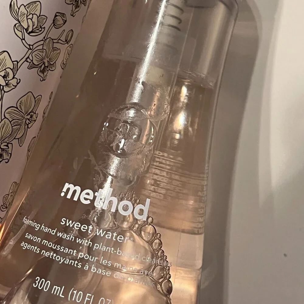 Hand Wash Soaps (Castelbel -‎ Almond and Method - Sweet Water) (h/x)